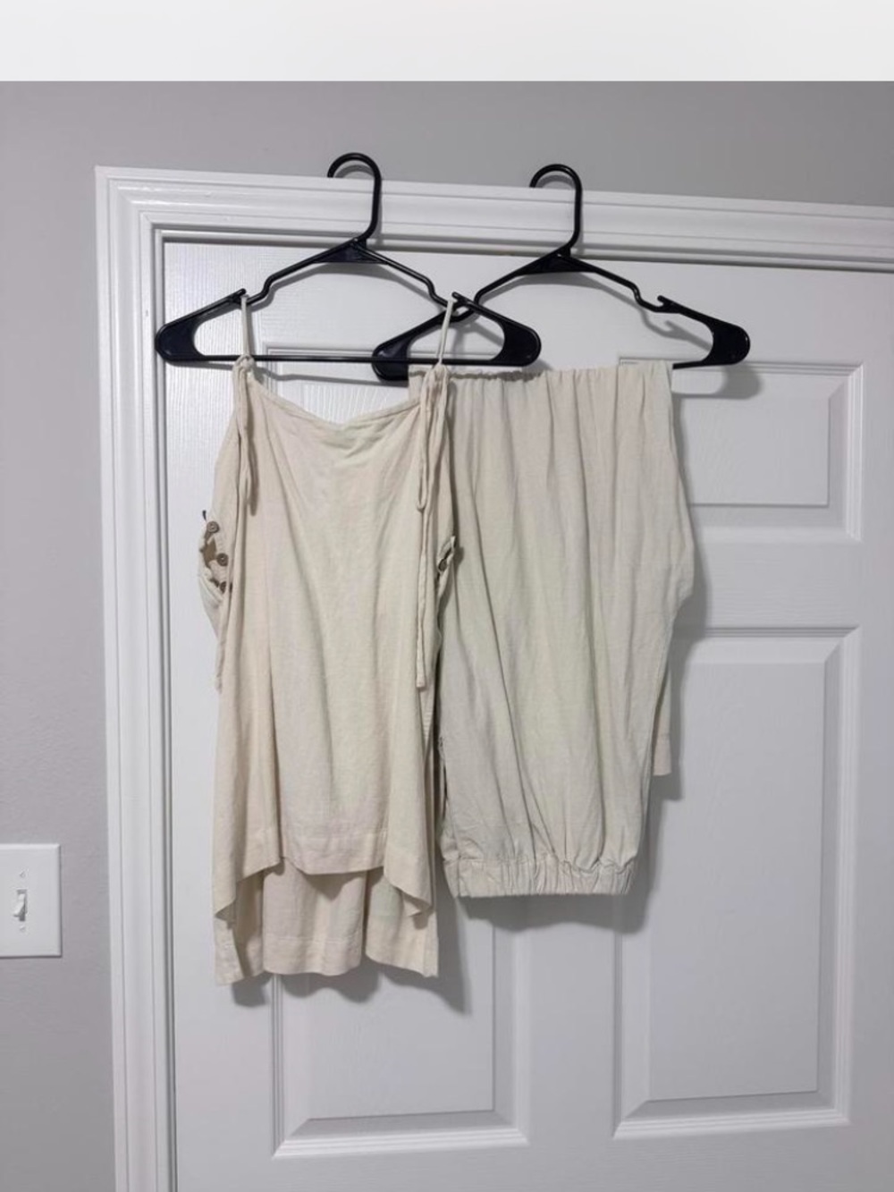 Cream Women's Sleeveless Top and Pants Set